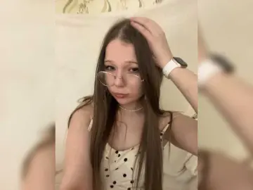 MelMooon  live sex cam
