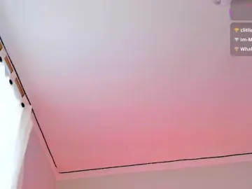 Nessa2wine  live sex cam