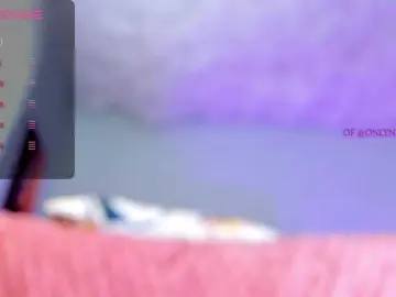 Nessa2wine  live sex cam
