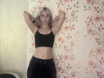 NickiCreagh  live sex cam