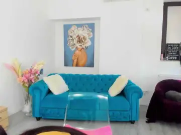 NicolleLexxy  live sex cam