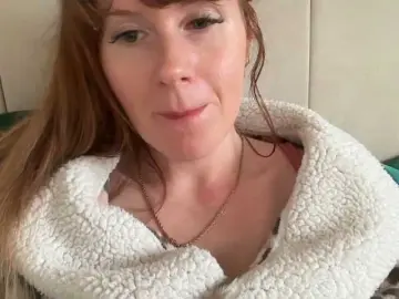 REDHEADROSIE  live sex cam