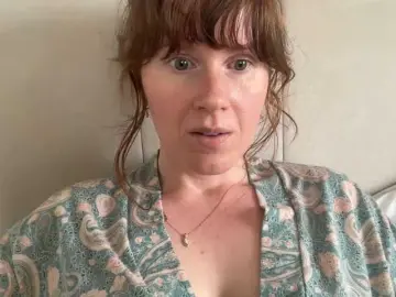 REDHEADROSIE  live sex cam
