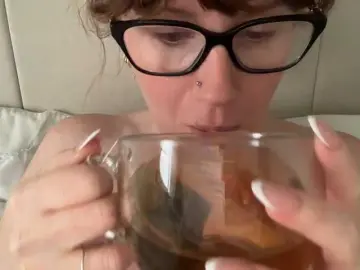 REDHEADROSIE  live sex cam