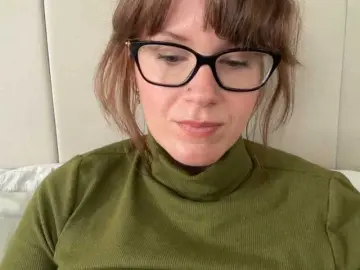 REDHEADROSIE  live sex cam