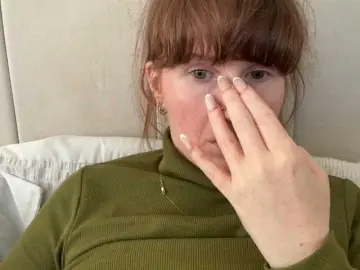 REDHEADROSIE  live sex cam
