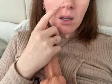 REDHEADROSIE  live sex cam