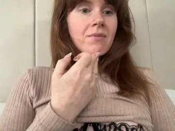 REDHEADROSIE  live sex cam