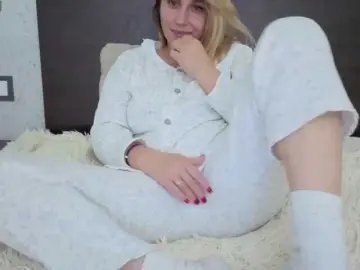Abby666  live sex cam