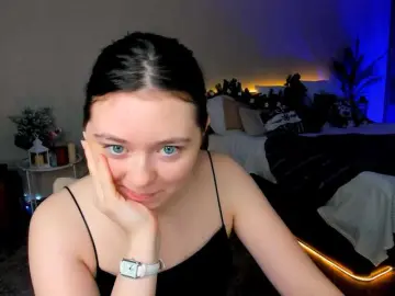 AlluringLookk  live sex cam