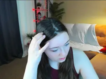 AlluringLookk  live sex cam