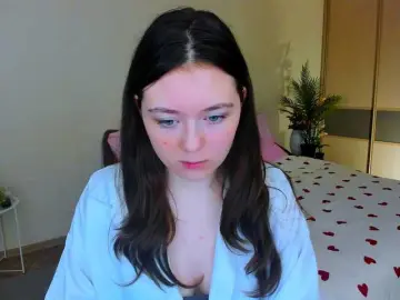 AlluringLookk  live sex cam