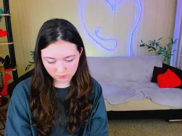 AlluringLookk  live sex cam