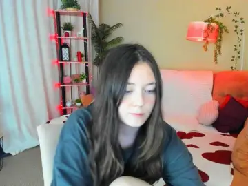AlluringLookk  live sex cam