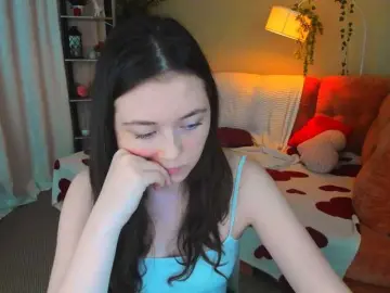 AlluringLookk  live sex cam