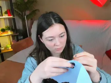 AlluringLookk  live sex cam