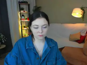 AlluringLookk  live sex cam
