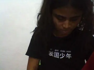 Carennehot2  live sex cam