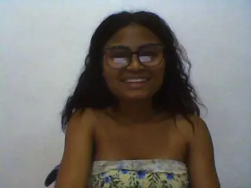 Carennehot2  live sex cam