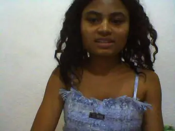 Carennehot2  live sex cam