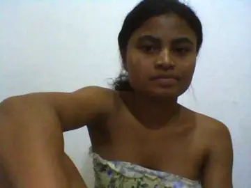 Carennehot2  live sex cam