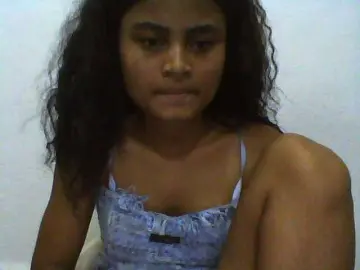 Carennehot2  live sex cam