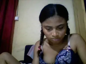 Carennehot2  live sex cam