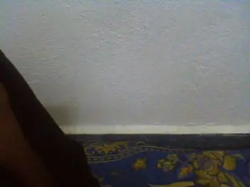 Carennehot2  live sex cam