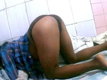 Carennehot2  live sex cam
