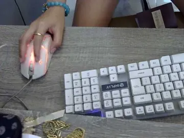 MariaLeteciaFilipina  live sex cam