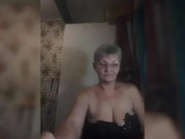 NikaGold45  live sex cam