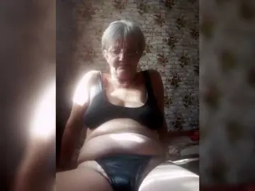 NikaGold45  live sex cam