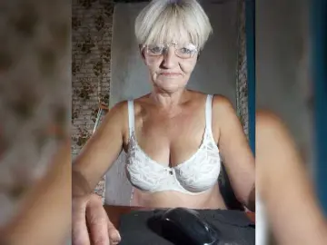 NikaGold45  live sex cam