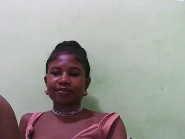 Sylvia6  live sex cam