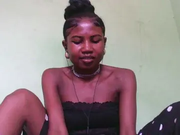 Sylvia6  live sex cam