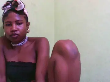 Sylvia6  live sex cam