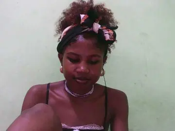 Sylvia6  live sex cam