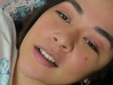 Brianna20  live sex cam