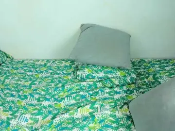 Brianna20  live sex cam