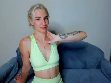 Gaichka  live sex cam