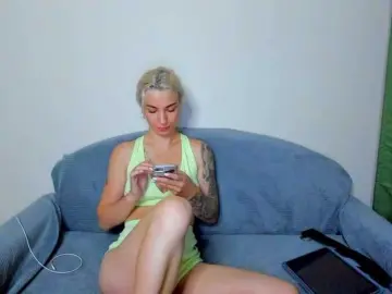 Gaichka  live sex cam
