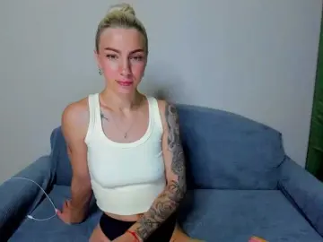 Gaichka  live sex cam