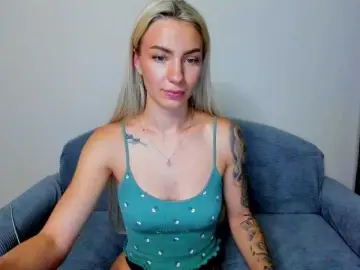 Gaichka  live sex cam