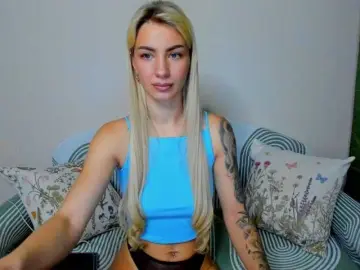 Gaichka  live sex cam