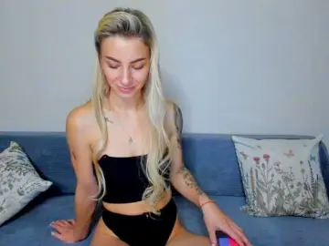 Gaichka  live sex cam