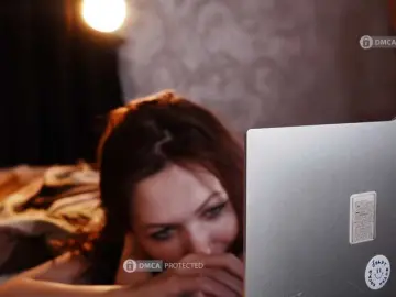 Ninilina  live sex cam