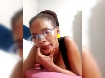 Ntombie  live sex cam