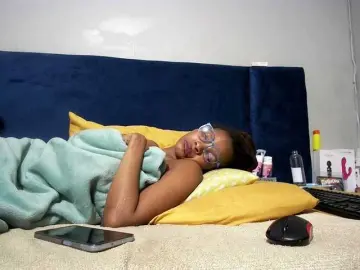 Ntombie  live sex cam