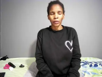 Ntombie  live sex cam