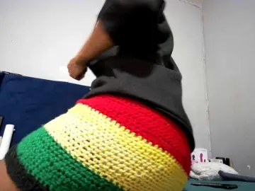 Ntombie  live sex cam
